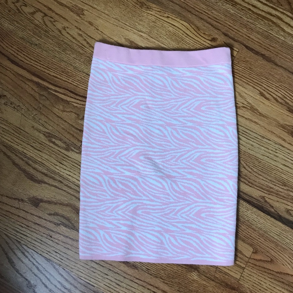 BCBGENERATION Pjnk/White Zebra Pattern Skirt